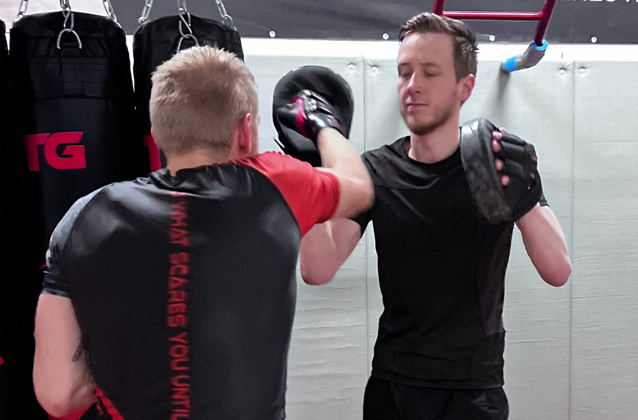 Persoonlijke begeleiding tijdens een training bij Safety Training Center